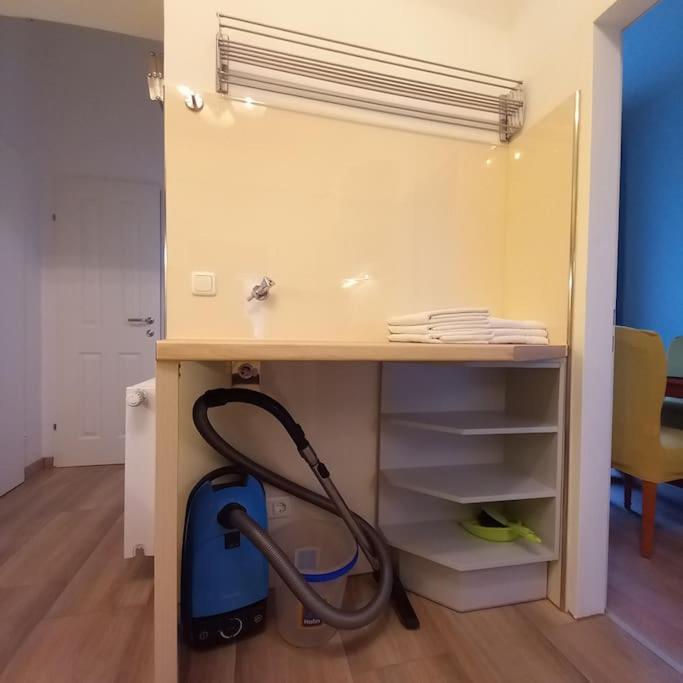 Altbauwohnung Neu Saniert - Fuer Familien Geeignet Viena Exterior foto