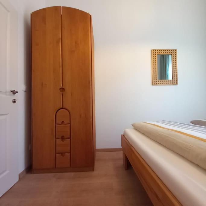 Altbauwohnung Neu Saniert - Fuer Familien Geeignet Viena Exterior foto