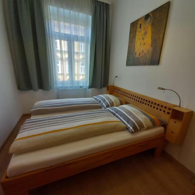 Altbauwohnung Neu Saniert - Fuer Familien Geeignet Viena Exterior foto